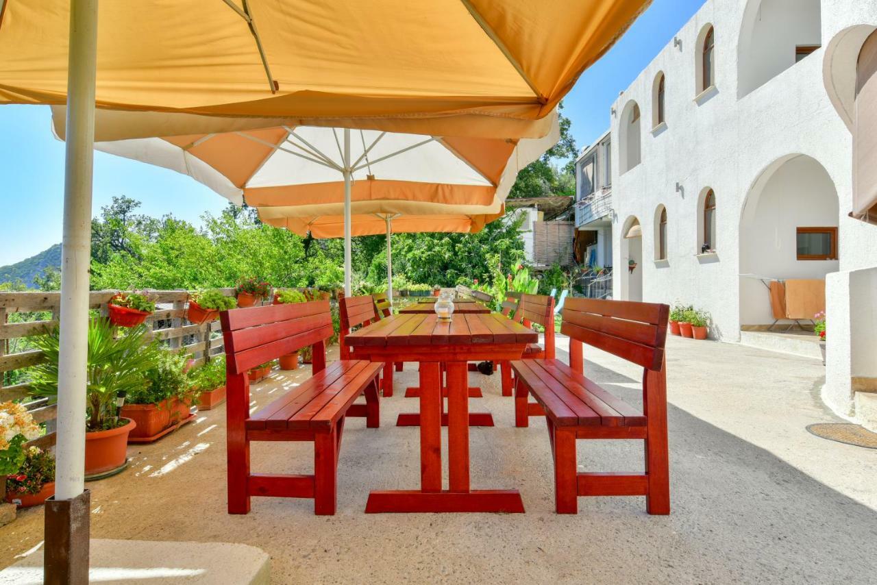 Pataki Guesthouse Petrovac Exteriér fotografie